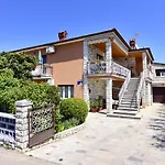 Alex 3 By Interhome *