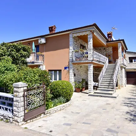 Alex 3 By Interhome *