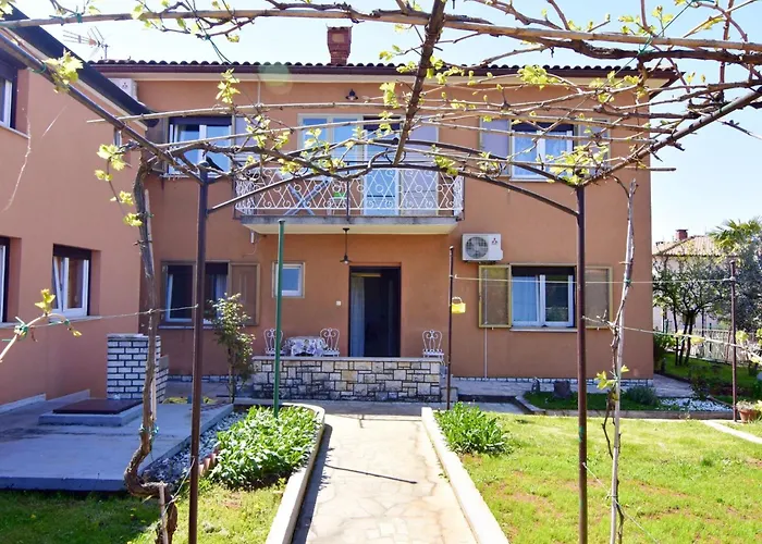 Alex 3 By Interhome *