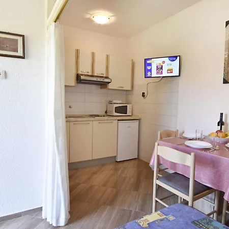 Alex 3 By Interhome Lägenhet Umag
